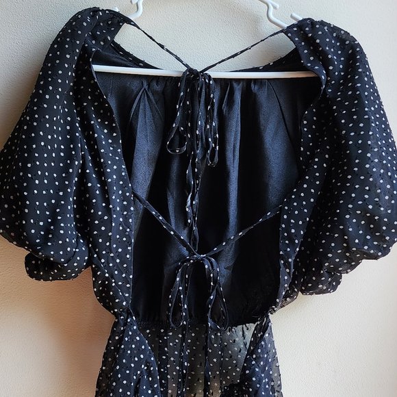 Nasty Gal Black/White Polka Dot Balloon Sleeve Open Back Blouse Size 2 - Picture 14 of 16